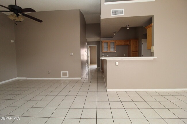 Building Photo - 14032 Lago Seco Dr