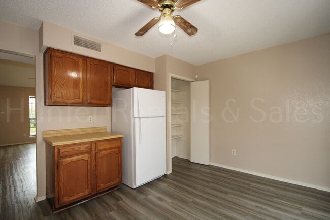 Building Photo - Welcome Home to Your Two-Story Retreat in Willow Springs!