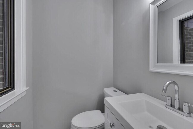 Building Photo - 10422 Woodbury Woods Ct