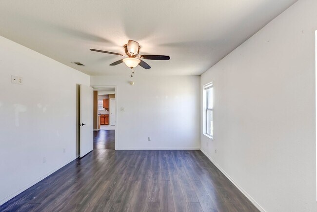 Building Photo - 4501 Jake Spoon Dr