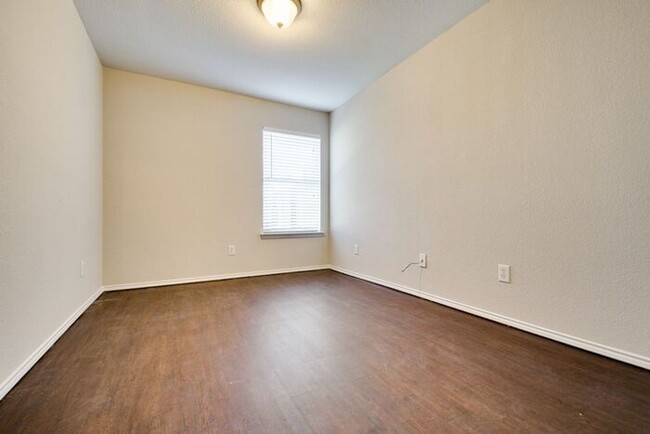Building Photo - No Application Fees*