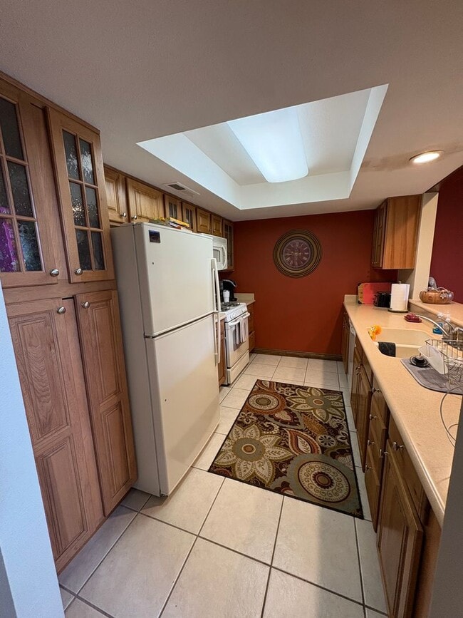 Building Photo - Vacation Rental: Golf Course Views Country Club Townhome