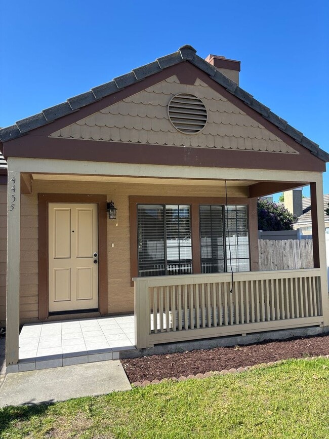 Building Photo - Spacious 3-Bedroom + Loft | 2-Bath Home with Open Floor Plan & Large Backyard