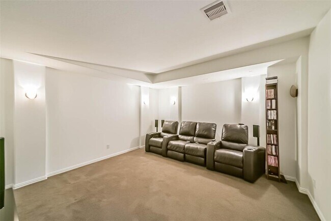 Building Photo - 1202 Maroon Ln