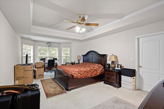 Building Photo - Spacious 5BR/3BA minutes from Ballantyne V...