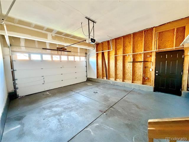 Building Photo - 25562 E 5th Pl