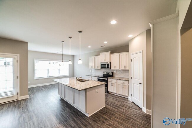 Building Photo - 3029 Crystal Creek Dr