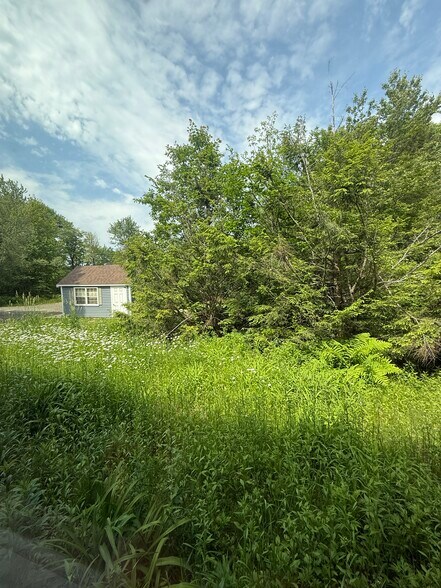 Building Photo - 108 Lindsay Hill Rd