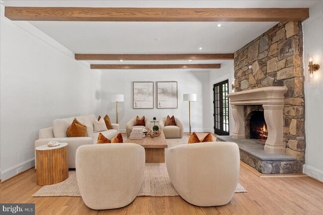 Building Photo - 10816 Barn Wood Ln