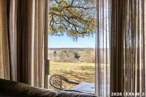 Building Photo - 1135 Parkview Dr