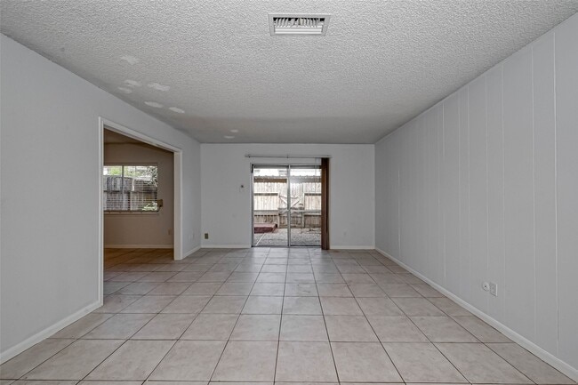Building Photo - 14179 Misty Meadow Ln