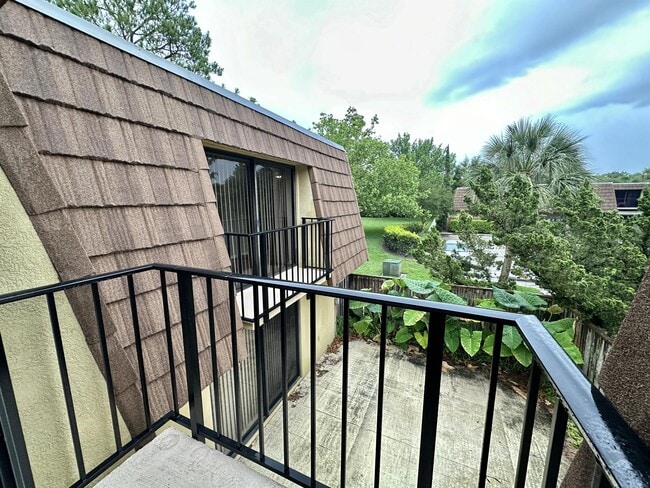 Building Photo - 5363 Bamboo Ct