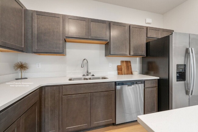 Building Photo - 2056 N Reece Ct