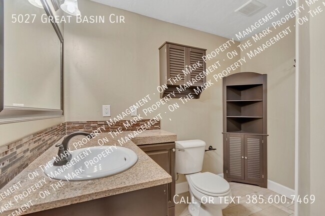 Building Photo - 5027 Great Basin Cir