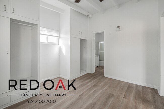 Building Photo - 15301 Woodruff Pl