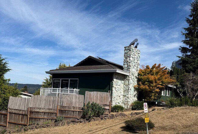 Building Photo - 3030 NW 95th St