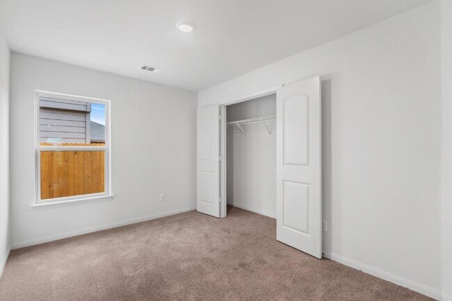 Building Photo - 173 Allington Cir