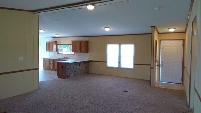 Building Photo - 1234 Lavender Rd