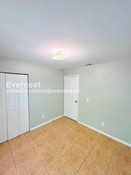 Building Photo - 3706 N Garrison St