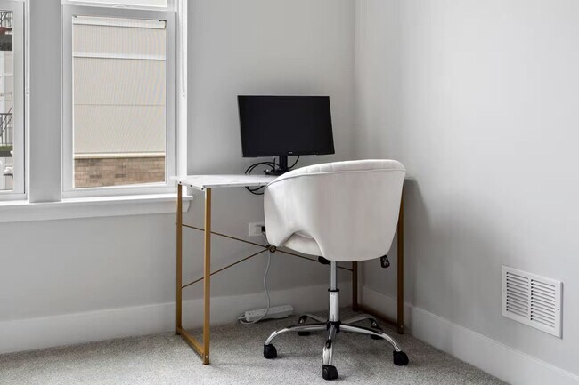 Building Photo - 28294 Ferry Rd