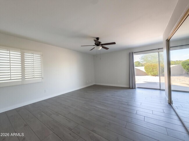 Building Photo - 4222 E Winnetka Dr