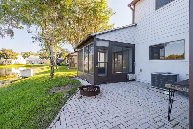 Building Photo - 2263 Deerwood Dr