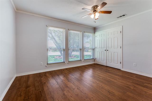 Building Photo - 2514 Golden Oaks Dr
