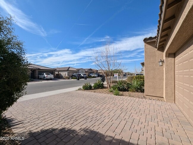 Building Photo - 4827 S 117th Ave