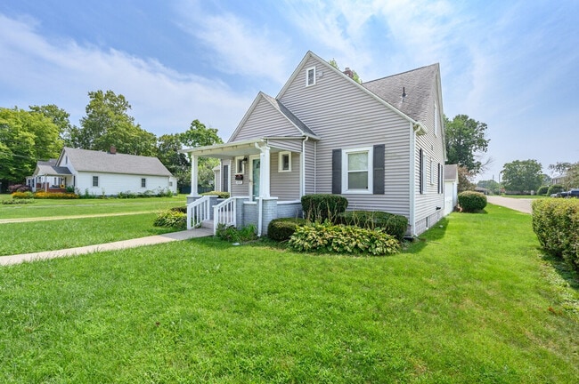 Building Photo - 2637 17th St