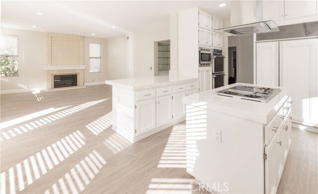 Building Photo - 2142 Marselina