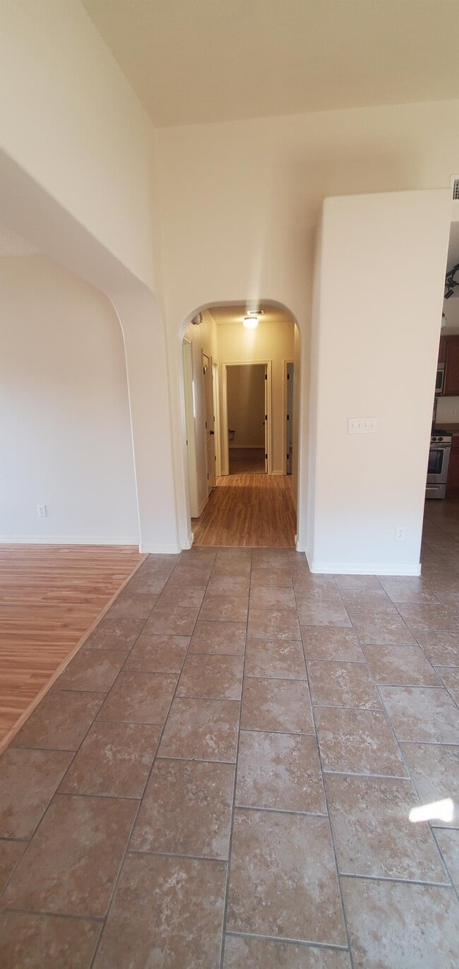 Building Photo - 14345 Apache Point Dr