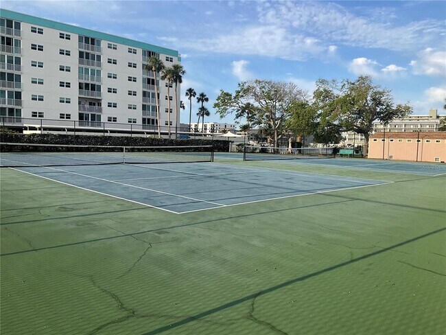 Building Photo - 10351 Regal Dr