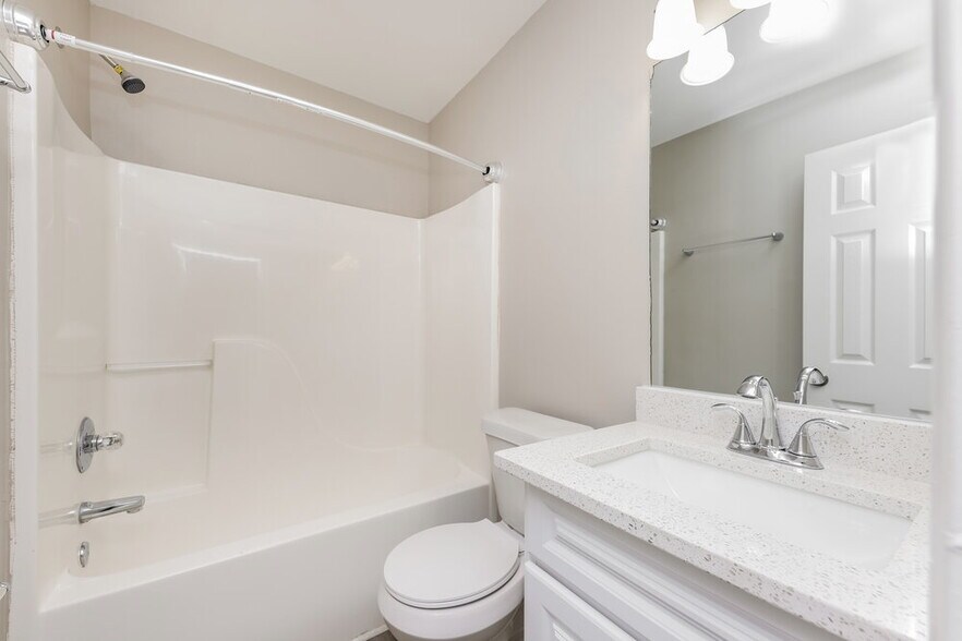 Building Photo - 4806 Brookwood Pl
