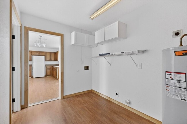 Building Photo - Rural South Valley 4 Bedroom  1.75 Bath 1256/sf