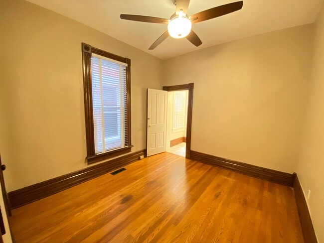 Building Photo - W King Ave 103-103.5 MLR