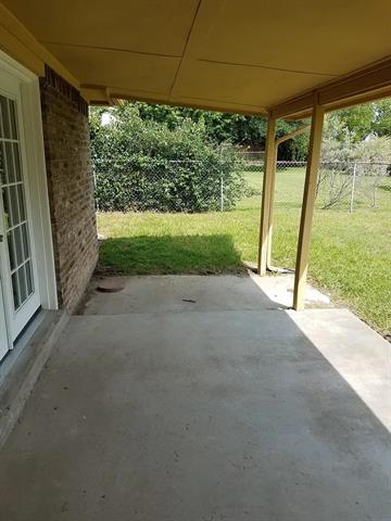 Building Photo - 100 Lochness Ln