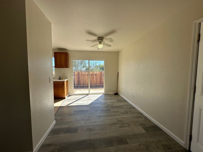 Building Photo - 61859 Desert Air Rd