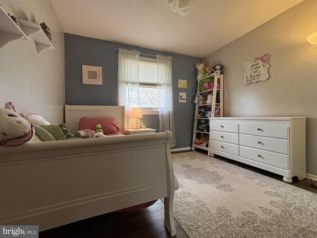 Building Photo - 30 Estate Rd