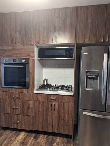 Building Photo - 1708 Windoak Dr