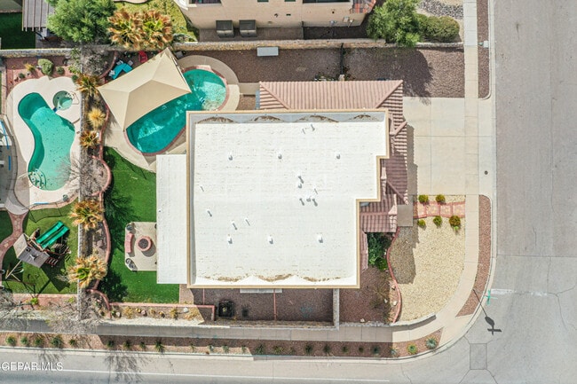 Building Photo - 6300 Franklin Trail Drive