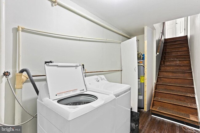 Building Photo - 1543 Marlborough Ct
