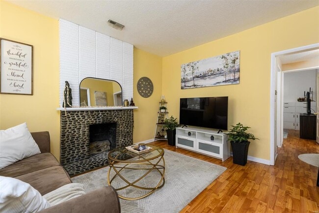 Building Photo - 4427 Neosho St