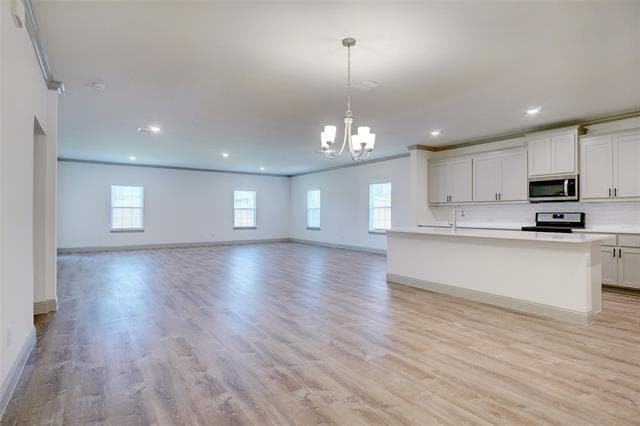 Building Photo - 219 Community Dr