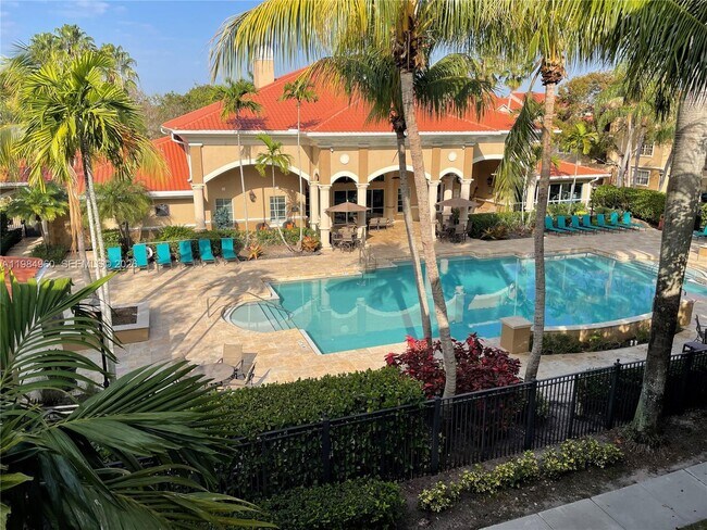 Building Photo - 140 SW 117th Ave