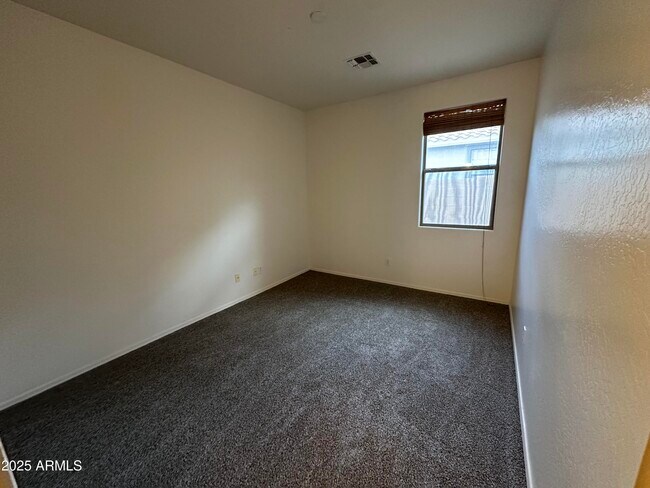 Building Photo - 2653 E Canyon Creek Dr