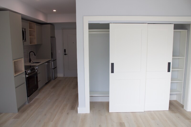 Building Photo - 3748 Lancaster Ave