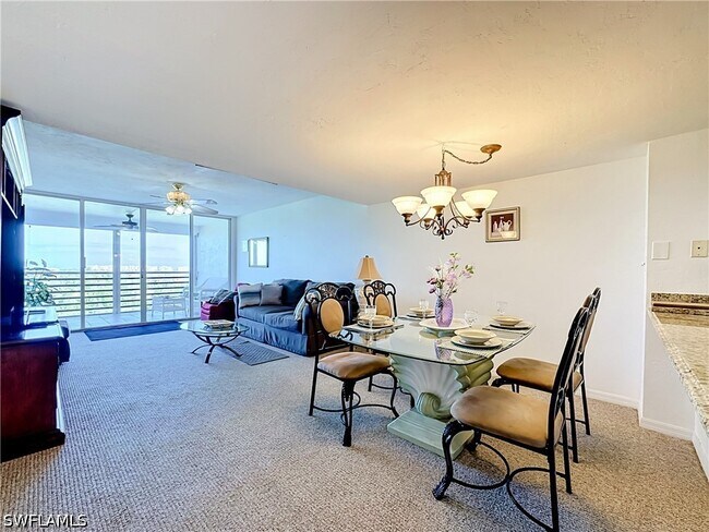 Building Photo - 15171 Cedarwood Ln