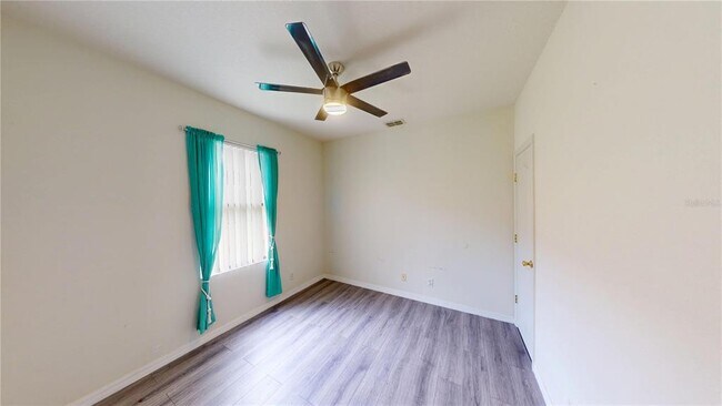 Building Photo - 3044 Camino Real Dr S
