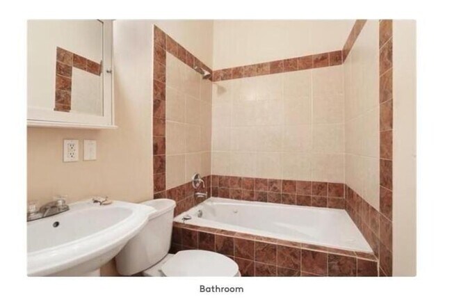 Building Photo - 1247 Alabo St