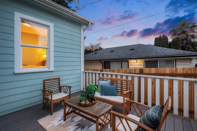 Building Photo - Timeless Elegant 4 Bedroom Craftsman Home ...